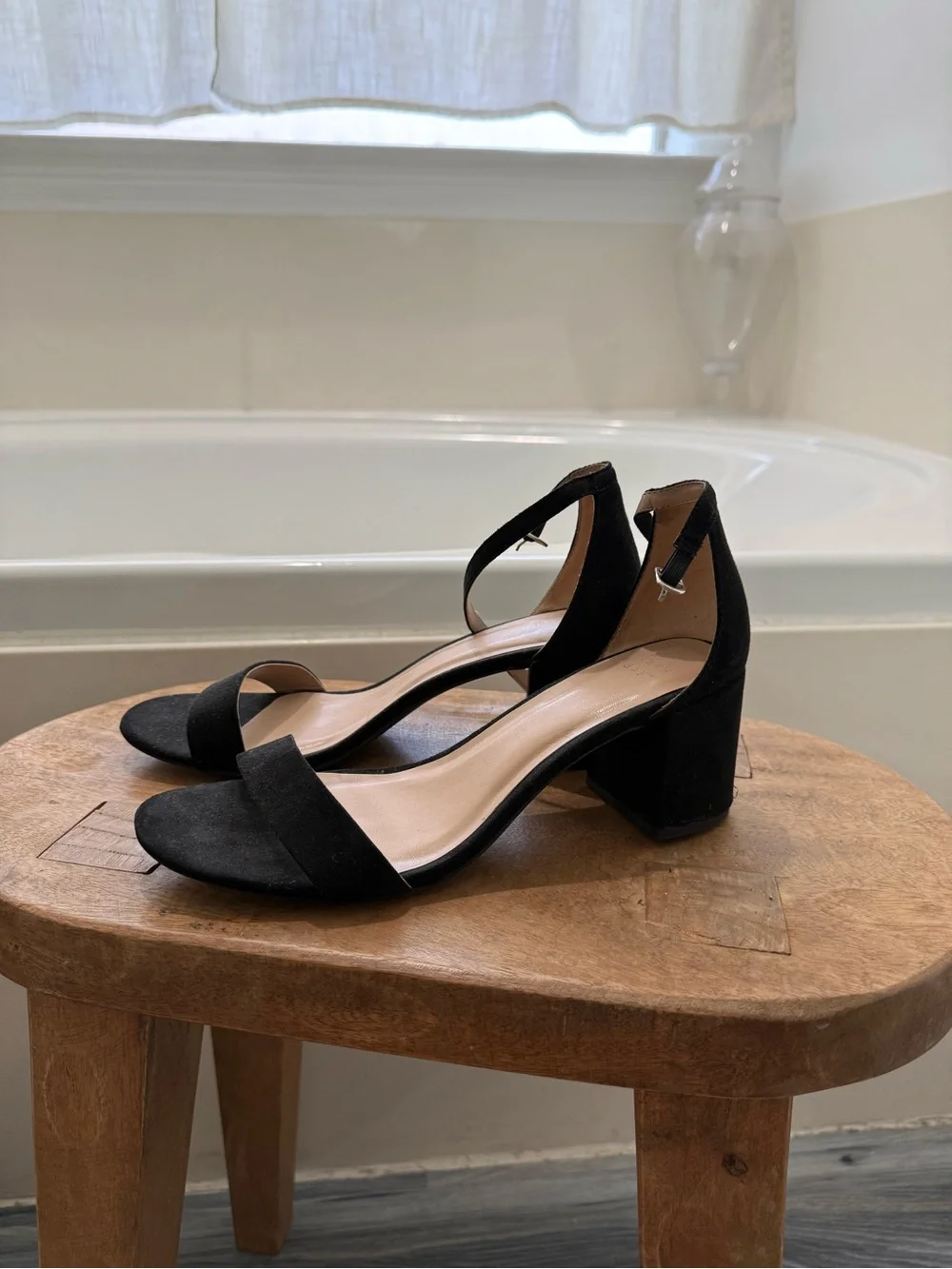 Classic Black Ankle-Strap Block Heel Sandals - Women